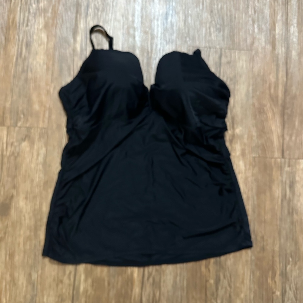 Cacique Swim Top with underwire size 40 G
